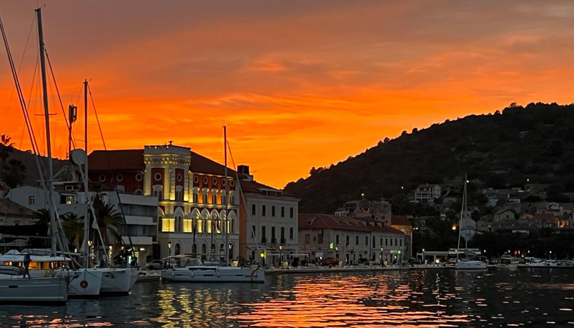 Chorwacja na katamaranie