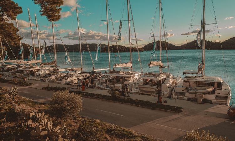 Feel The Swing Katamaran